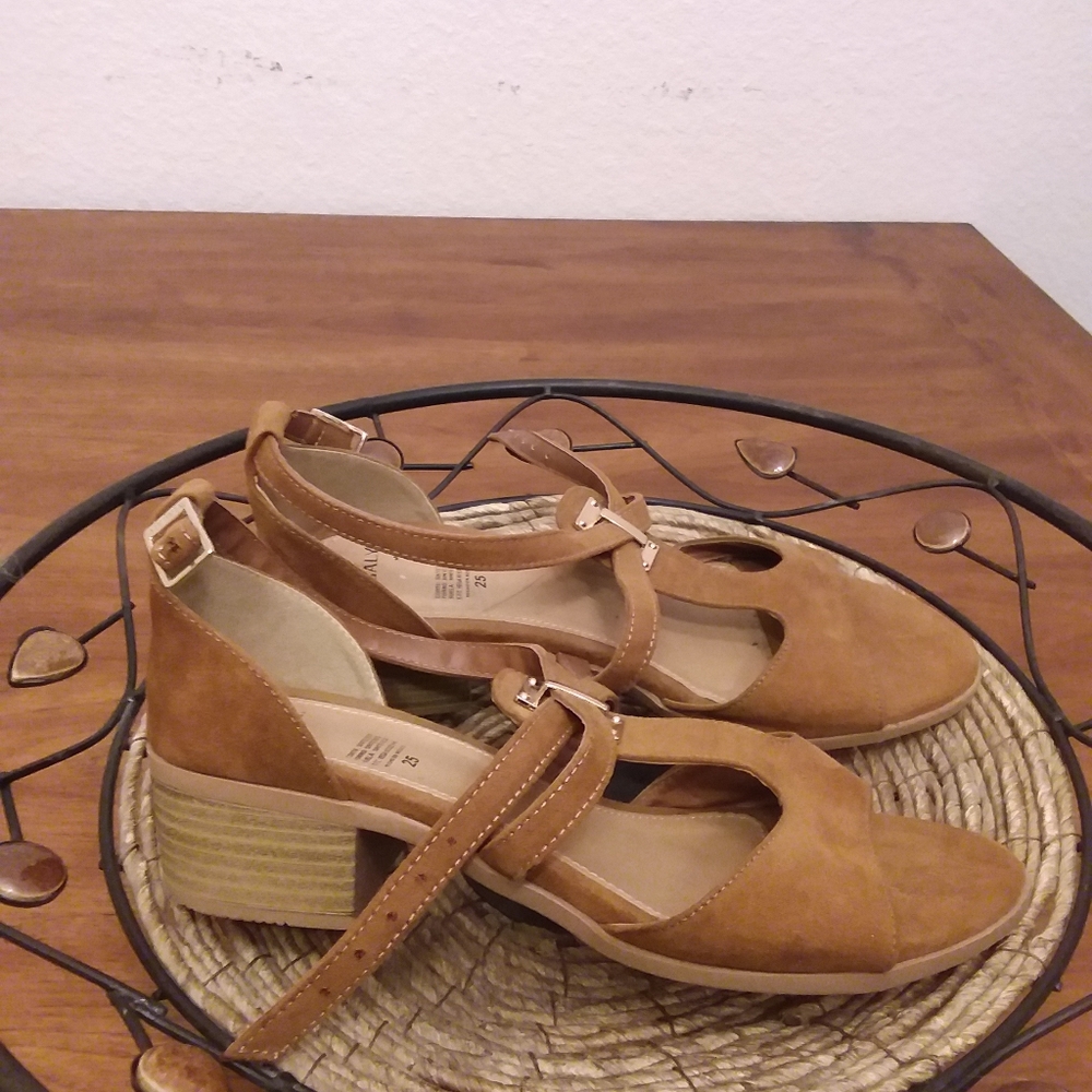 Magaly sandals - Picture 2 of 8